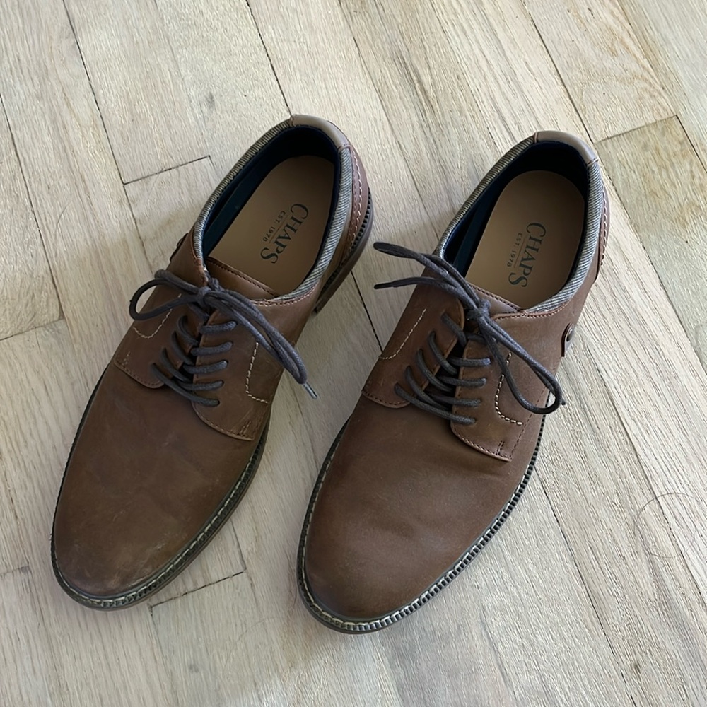 Chaps dress shoes